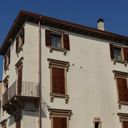Apartment Theater Luxury Verona