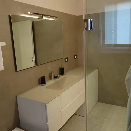 Apartment Theater Luxury